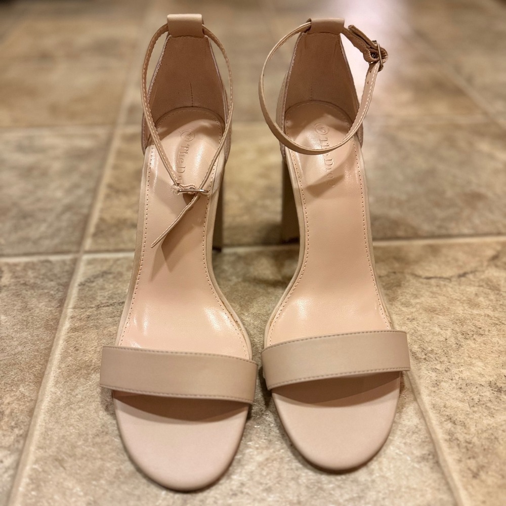 The Drop Avery Women Nude Beige Block Heel Ankle Strap Sandal Size 9.5 High Heel - Picture 11 of 12